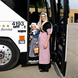group-tour-tour-bus-outside Your tour group will be greeted with traditional Dutch hospitality!